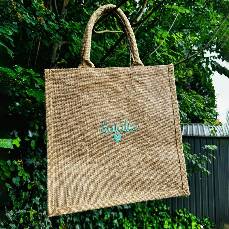 Personalised Jute Tote Bag, Custom Name Bridesmaid Tote Bag, Embroidered Minimalist Shopping Bag, Hen Do Gift for Her, Bridesmaid Party Gift