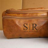 Mens Leather Engraved Toiletry Bag, Personalised Monogram Groomsman Dopp Kit, Wedding Gift for Him, Accessory Leather Bag, Best Man Gifts