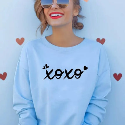 XOXO Valentines Day Sweatshirt, Valentines Day XOXO Crewneck Sweater, Heart Printed Sweatshirt for Women, Valentines Day Gift for Girlfriend