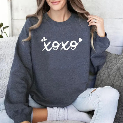 XOXO Valentines Day Sweatshirt, Valentines Day XOXO Crewneck Sweater, Heart Printed Sweatshirt for Women, Valentines Day Gift for Girlfriend