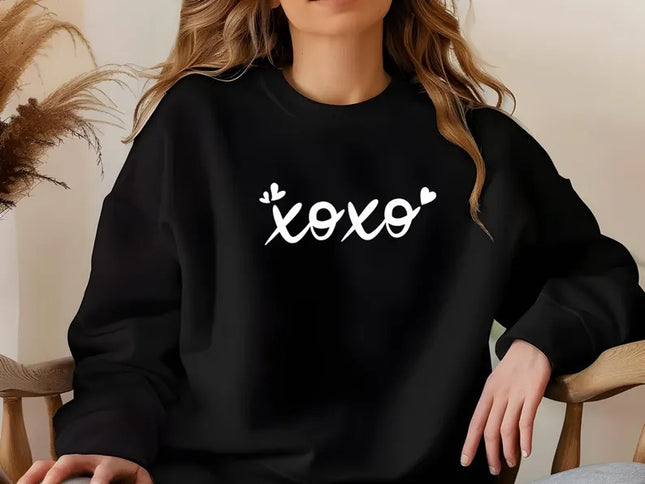 XOXO Valentines Day Sweatshirt, Valentines Day XOXO Crewneck Sweater, Heart Printed Sweatshirt for Women, Valentines Day Gift for Girlfriend
