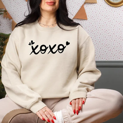 XOXO Valentines Day Sweatshirt, Valentines Day XOXO Crewneck Sweater, Heart Printed Sweatshirt for Women, Valentines Day Gift for Girlfriend