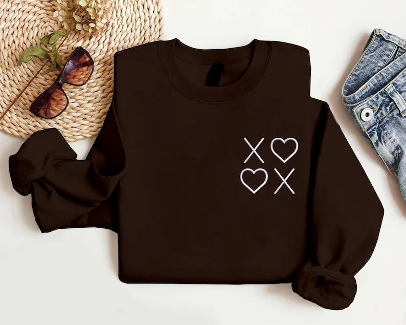 XOXO Valentines Day Sweatshirts, Embroidered XOXO Monogrammed Jumpers for Women, Cute Valentines Sweatshirt, Memorial Gifts for Girlfriend