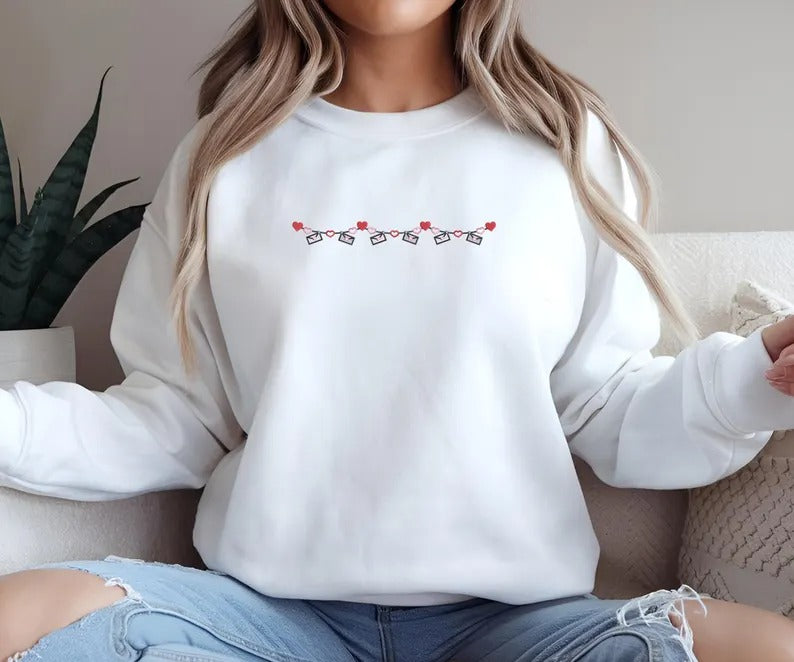 Valentines Love Garland Sweatshirt, Embroidered Gemma Vday Sweatshirt, Hearts and Love Letters Garland Jumper, Xoxo Sweater, Valentines Gift