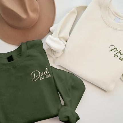 Matching Mom and Dad Embroidered Sweatshirt, Personalised Mom Dad Sweater, Kids Name on Sleeve Mama Jumper, Dad Crewneck, Mother's Day Gifts