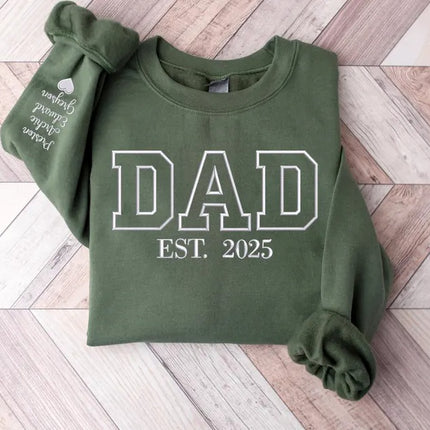 Embroidered Dad Sweatshirt, Personalized Kids Name on Sleeve, Gift for Dad, Father’s Day Gift, Dad Crewneck, New Dad Presents, Gifts for Him