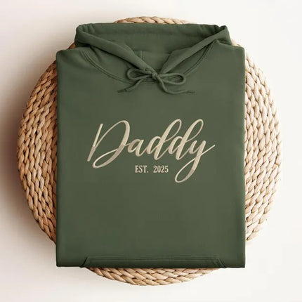 Embroidered Daddy Est 2025 Hoodies – New Dad Hoodie for First Father's Day Gifts for Him