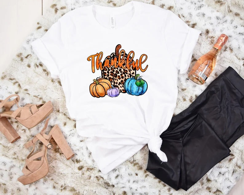 Love Fall Y'All Printed Shirt, Vintage Halloween Pumpkin Tee Shirt, Thanksgiving Peace Love Shirt, Fall Vibes Top, Halloween Clothing Gift