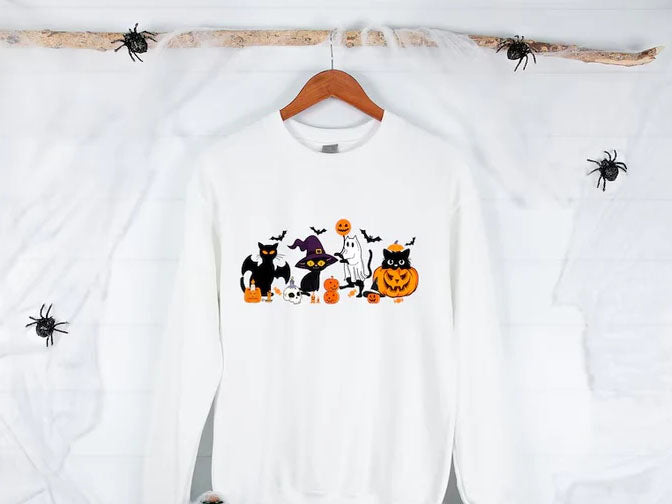 Halloween Black Cats Sweatshirt, Vintage Cats on Pumpkin Printed Sweater, Spooky Season Winking Pumpkin Jumper, Cat Lovers Halloween Outfits