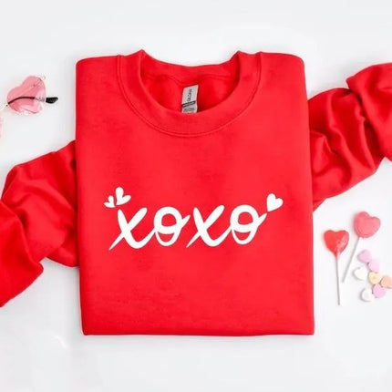 XOXO Valentines Day Sweatshirt, Valentines Day XOXO Crewneck Sweater, Heart Printed Sweatshirt for Women, Valentines Day Gift for Girlfriend