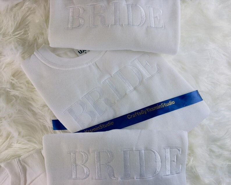 Bride Sweatshirt, Wifey Embroidered Crewneck Jumper, Maid of Honour Hubby Jumper, Couple Matching Hen Do Bachelor Party Wedding Gift for Mrs